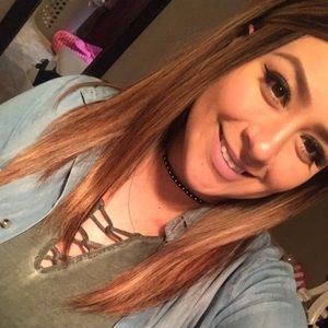 Meet your Posher, Ashley